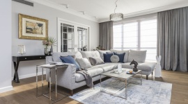 Zatrzymaj lato we wnętrzu: architekt radzi